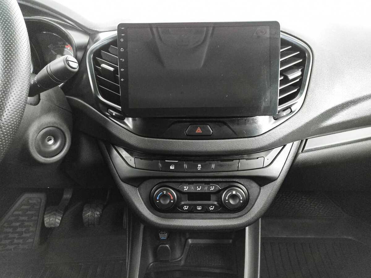 Lada (ВАЗ) Vesta с пробегом — 2017 год. Фото: #12