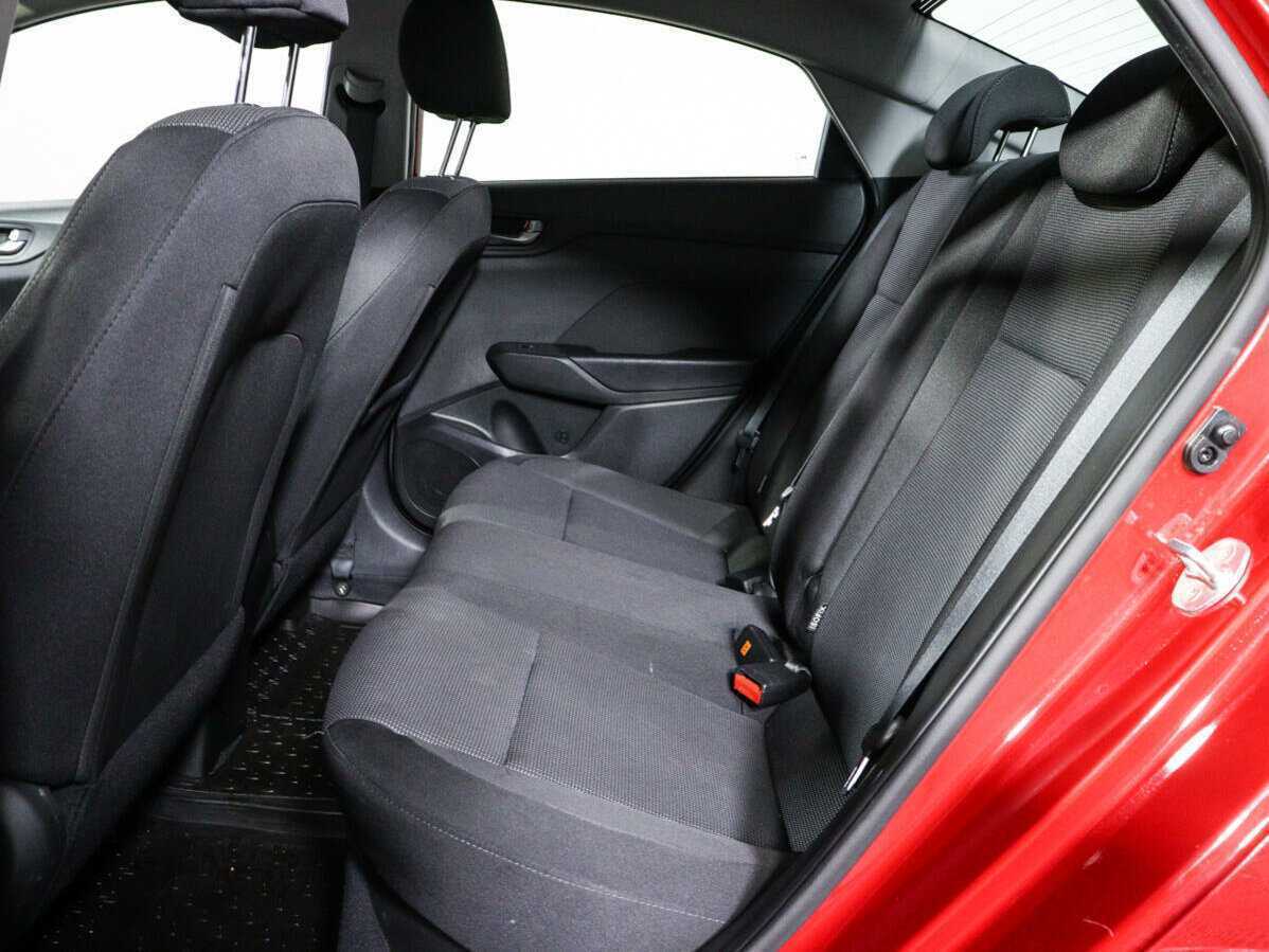 Hyundai Solaris с пробегом — 2017 год. Фото: #7