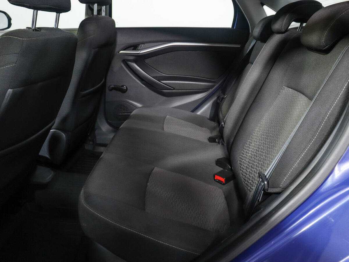 Lada (ВАЗ) Vesta с пробегом — 2016 год. Фото: #9