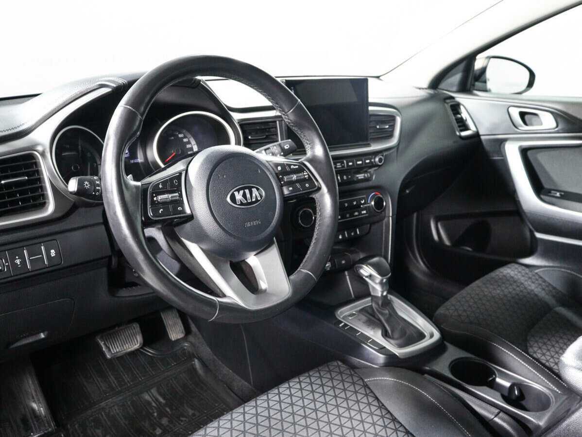 Kia Ceed с пробегом — 2019 год. Фото: #13