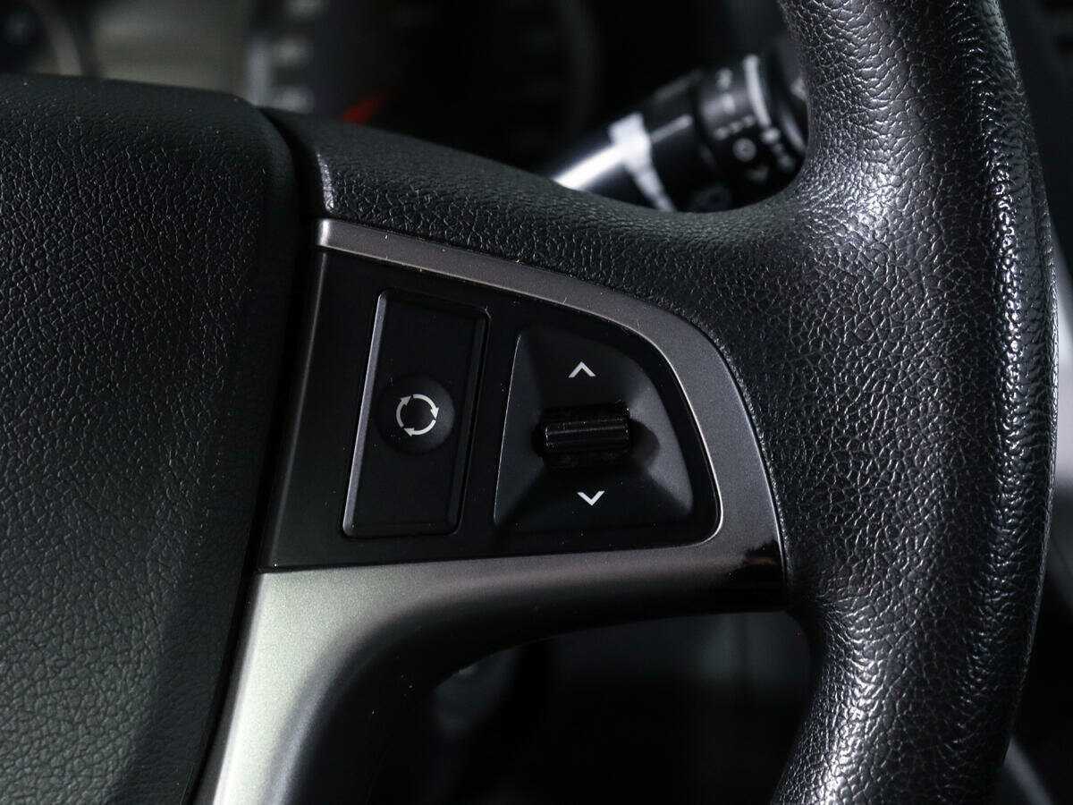 Hyundai Solaris с пробегом — 2016 год. Фото: #15