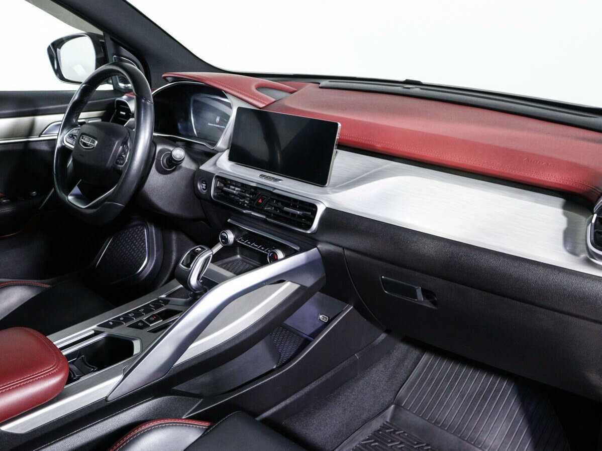 Geely Coolray с пробегом — 2021 год. Фото: #6