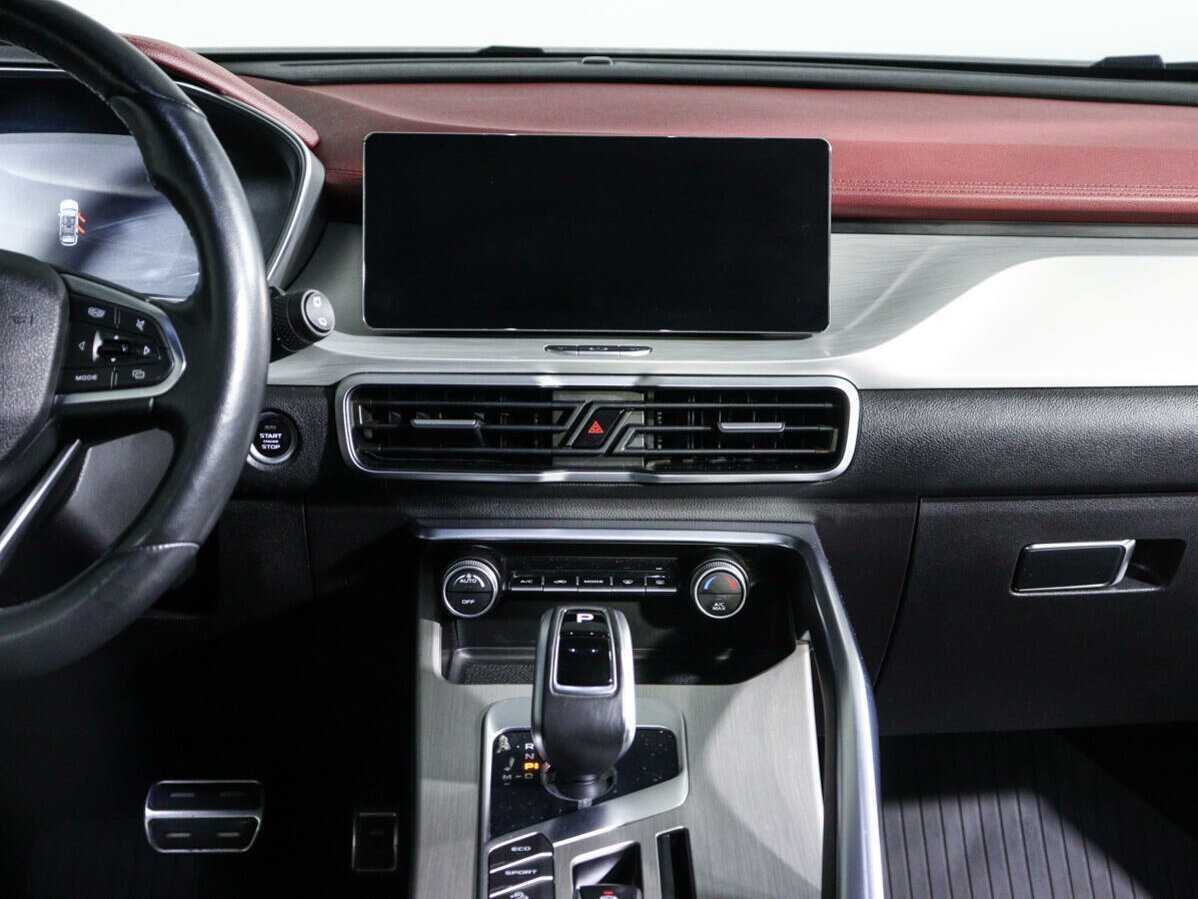 Geely Coolray с пробегом — 2021 год. Фото: #10