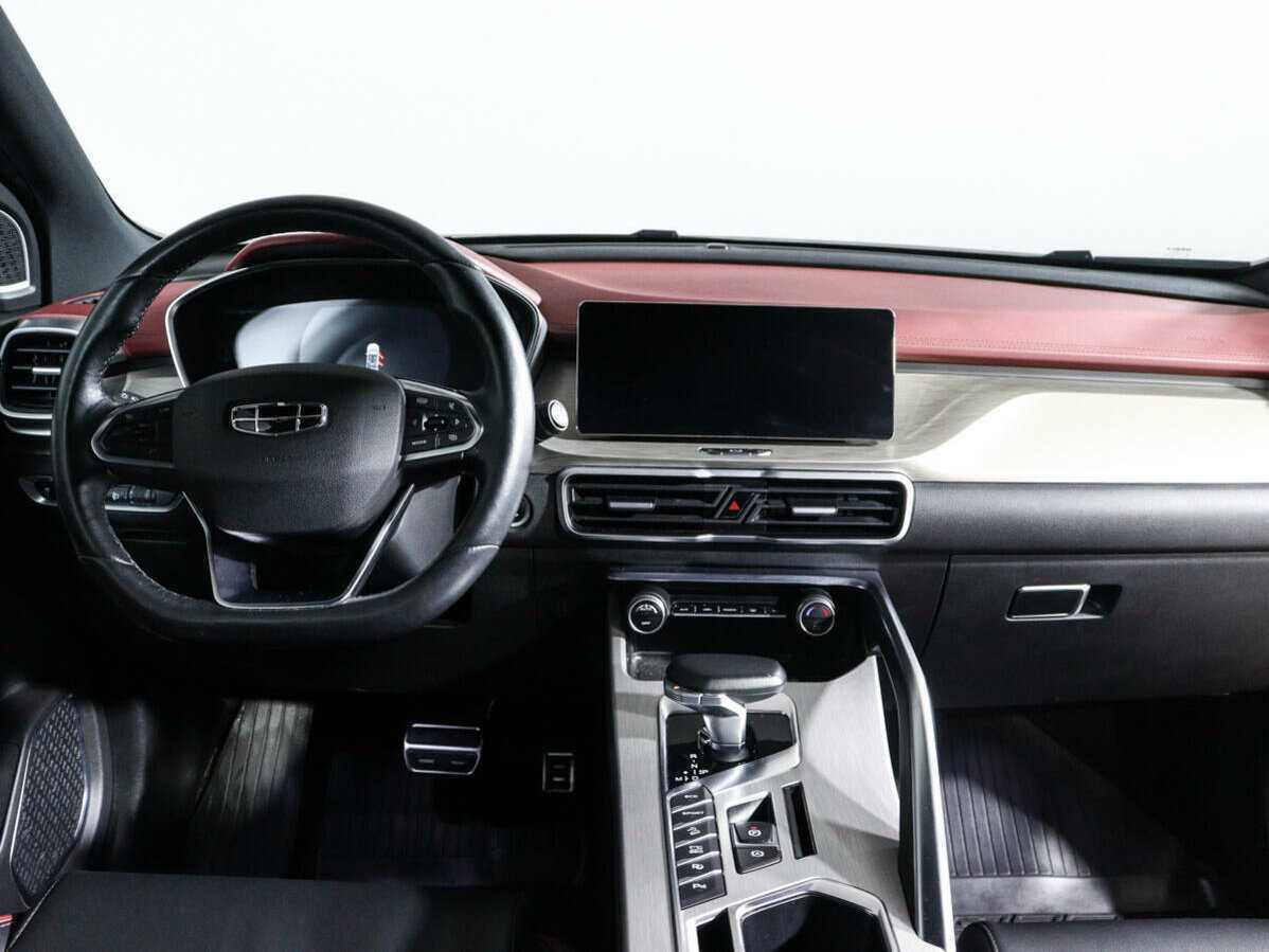 Geely Coolray с пробегом — 2022 год. Фото: #11