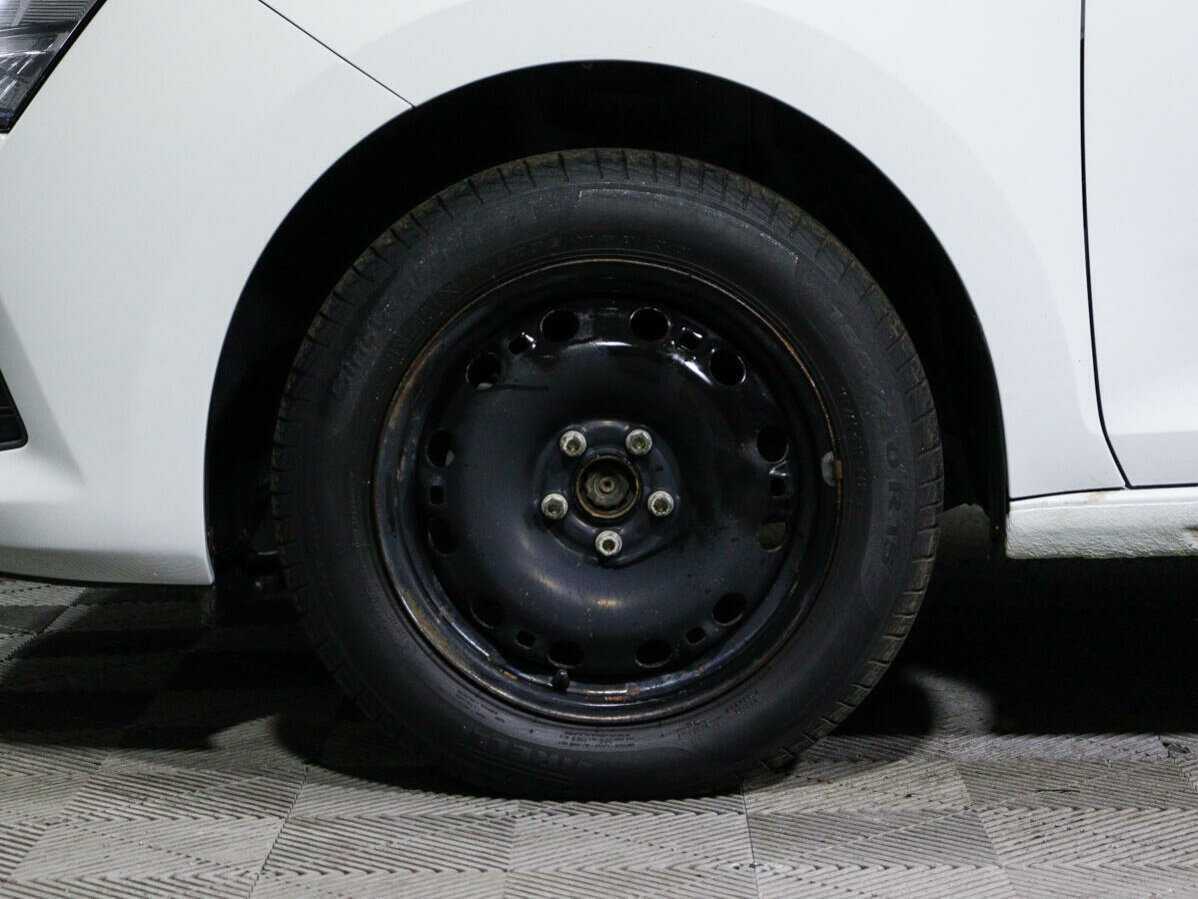 Skoda Rapid с пробегом — 2020 год. Фото: #12