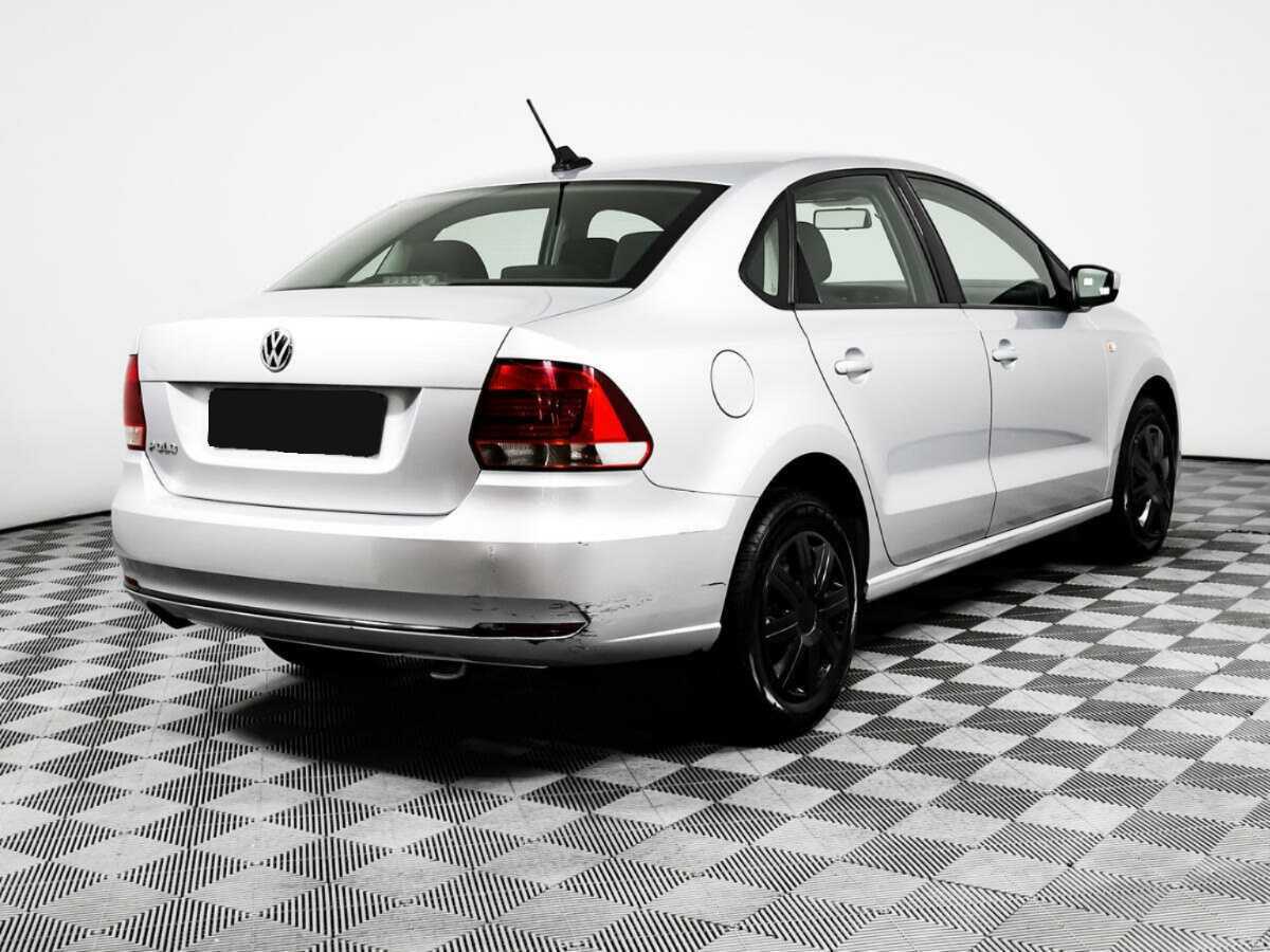 Volkswagen Polo с пробегом — 2018 год. Фото: #4