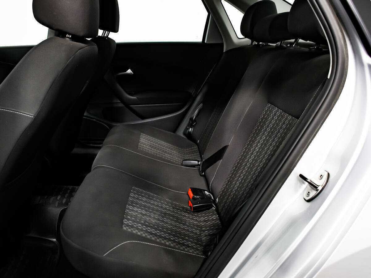 Volkswagen Polo с пробегом — 2018 год. Фото: #11