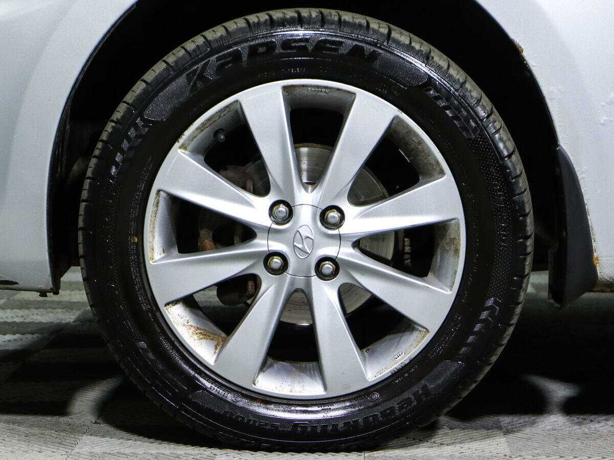 Hyundai Solaris с пробегом — 2013 год. Фото: #16