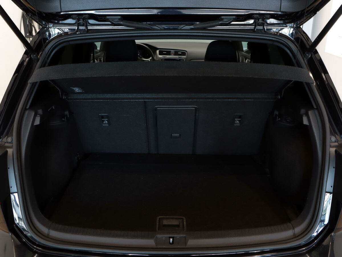 Volkswagen Golf с пробегом — 2013 год. Фото: #9