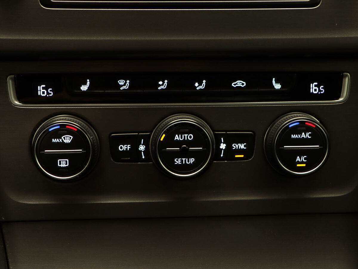 Volkswagen Golf с пробегом — 2013 год. Фото: #16