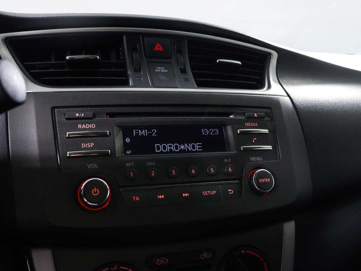 Nissan Sentra с пробегом — 2015 год. Фото: #14