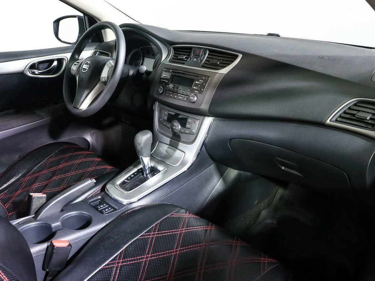 Nissan Sentra с пробегом — 2015 год. Фото: #6