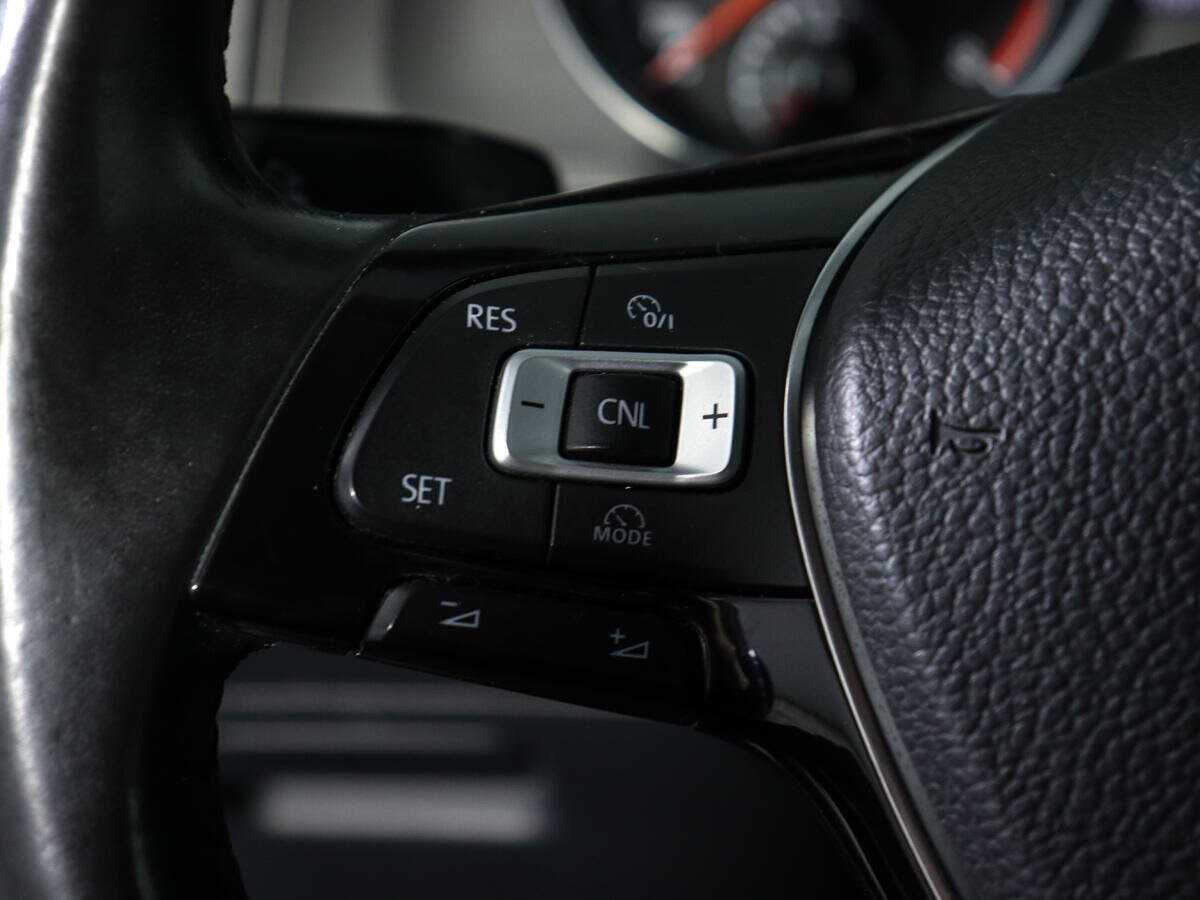 Volkswagen Golf с пробегом — 2013 год. Фото: #17