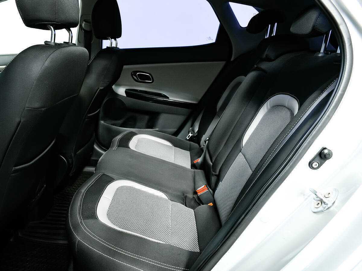 Kia Ceed с пробегом — 2012 год. Фото: #11