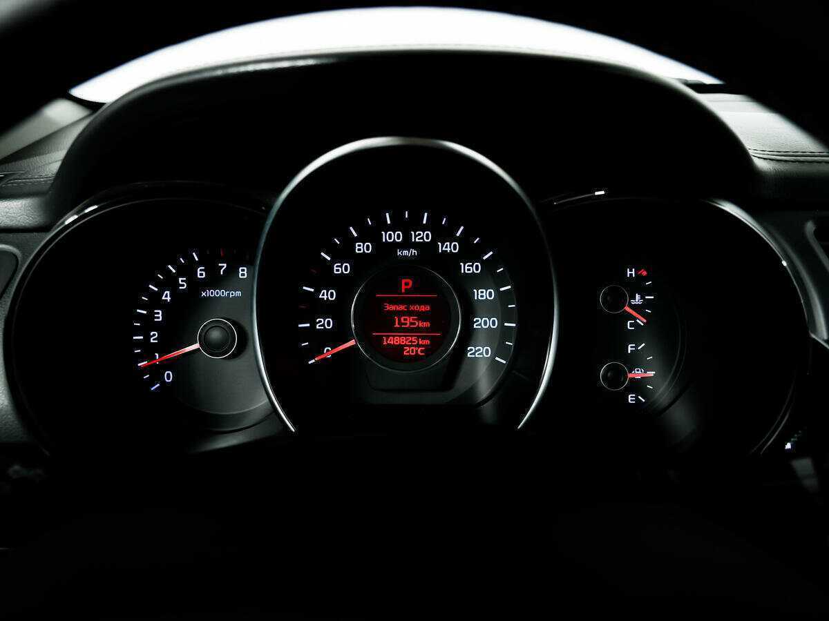 Kia Rio с пробегом — 2015 год. Фото: #8