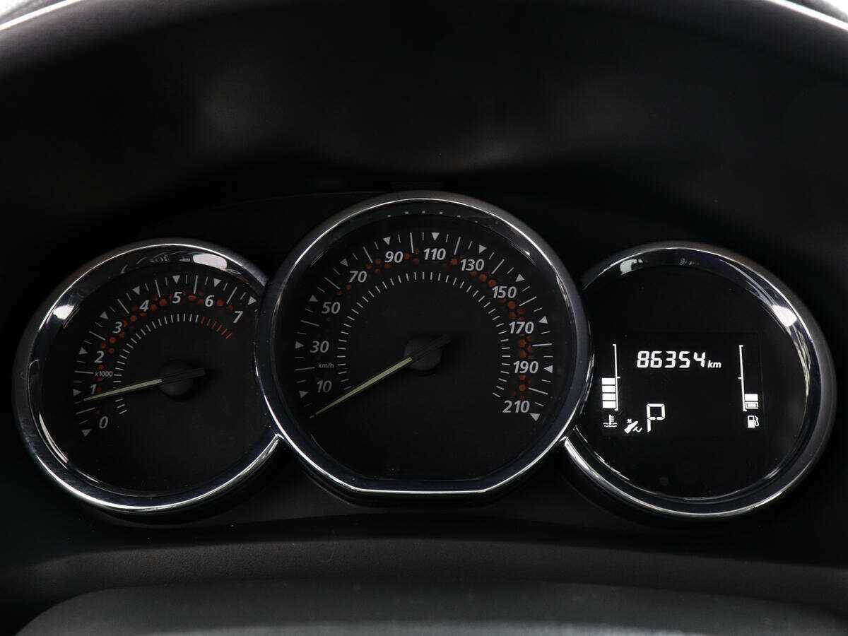 Renault Sandero с пробегом — 2019 год. Фото: #10