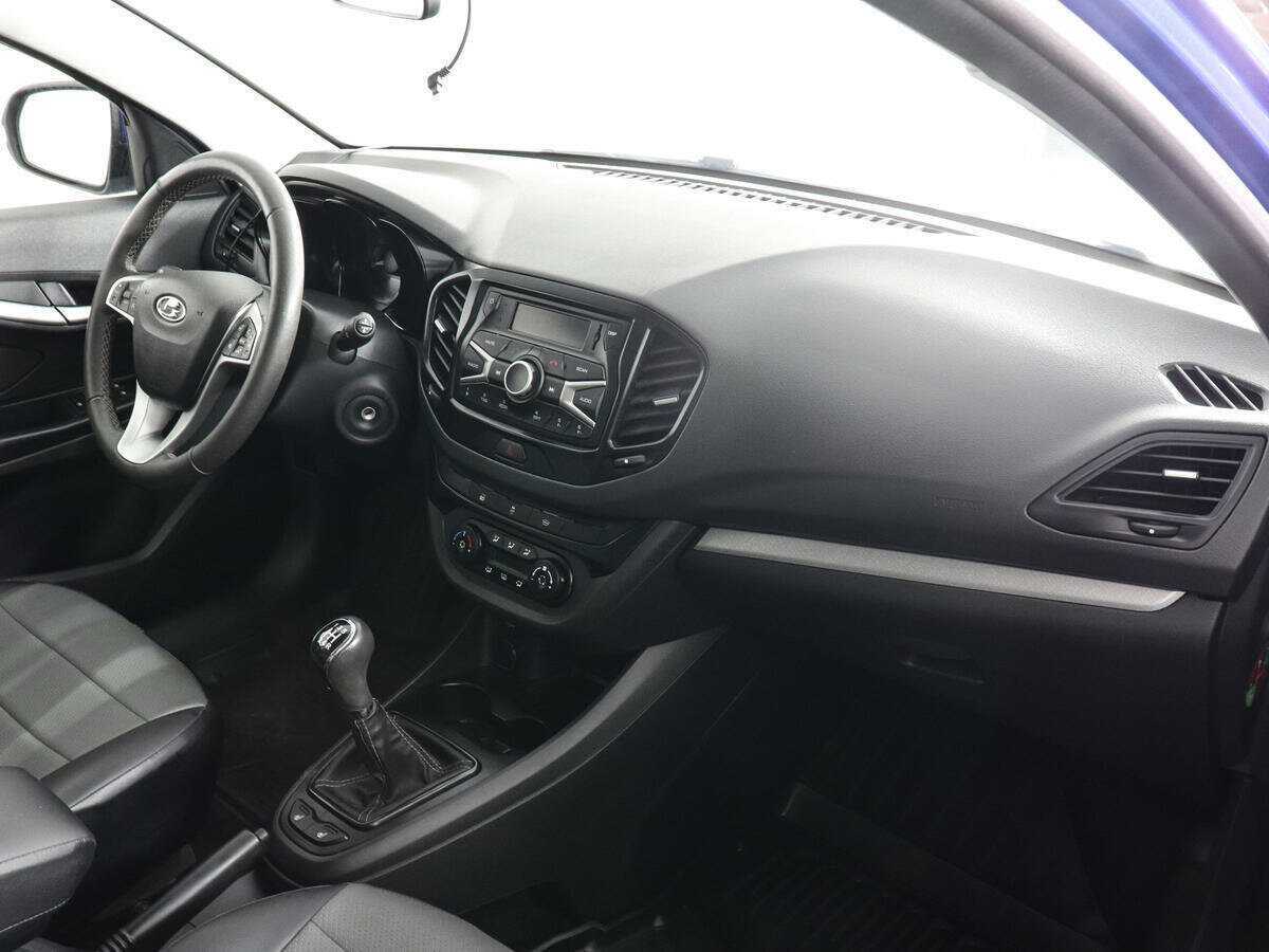 Lada (ВАЗ) Vesta с пробегом — 2021 год. Фото: #9