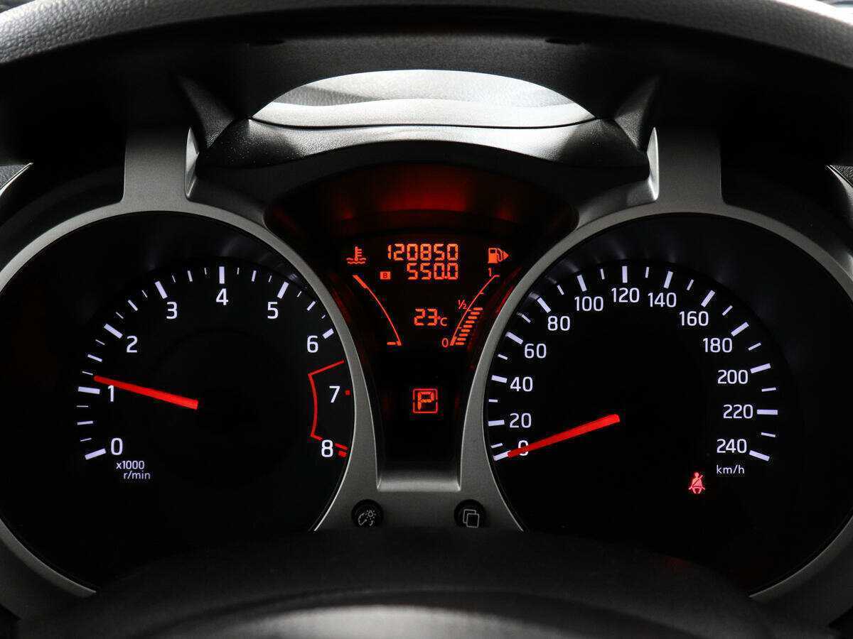 Nissan Juke с пробегом — 2012 год. Фото: #6