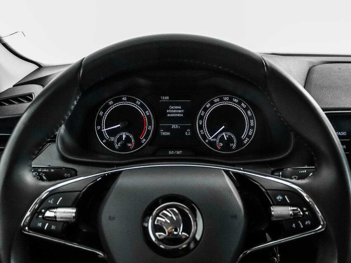 Skoda Rapid с пробегом — 2020 год. Фото: #15