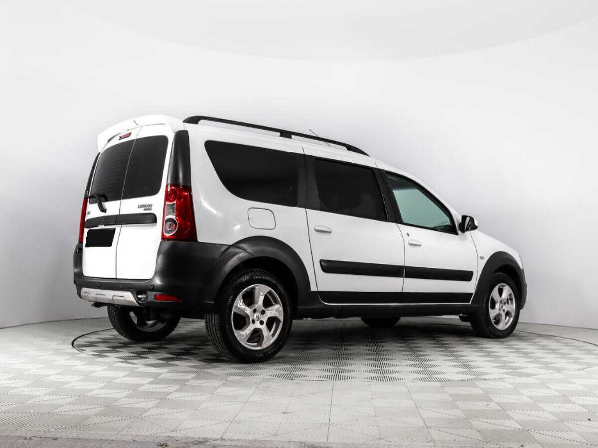 Lada (ВАЗ) Largus с пробегом — 2015 год. Фото: #4