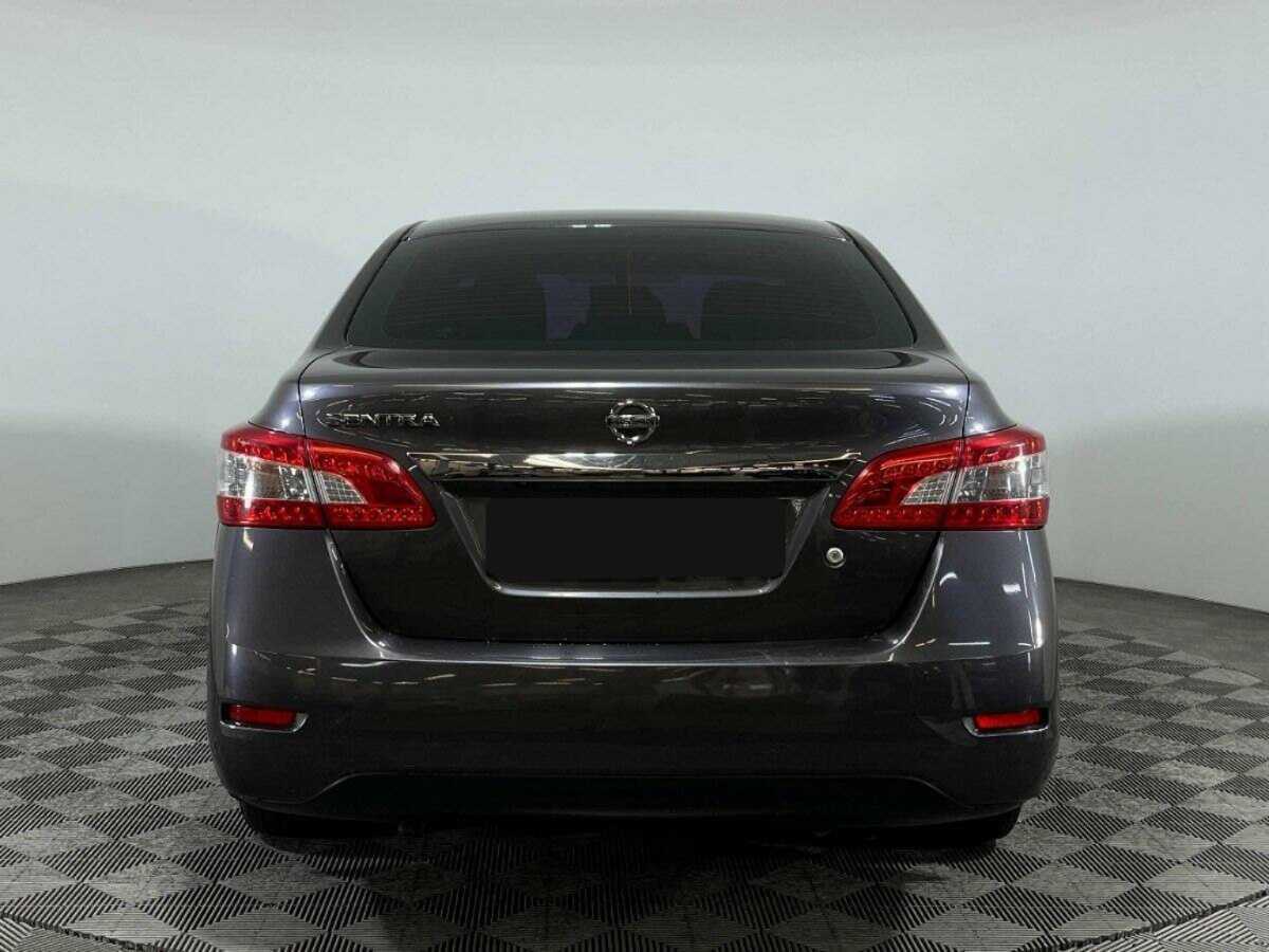 Nissan Sentra с пробегом — 2015 год. Фото: #5