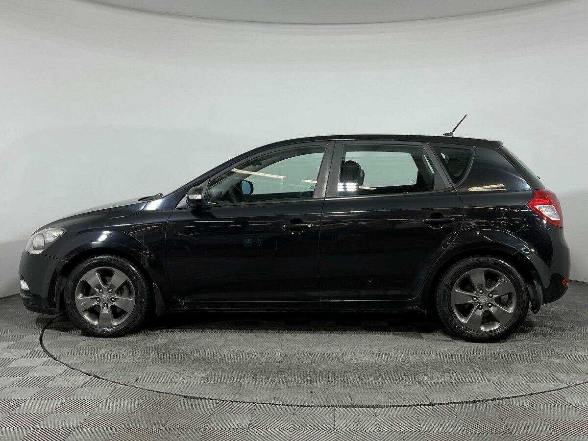 Kia Ceed с пробегом — 2012 год. Фото: #7