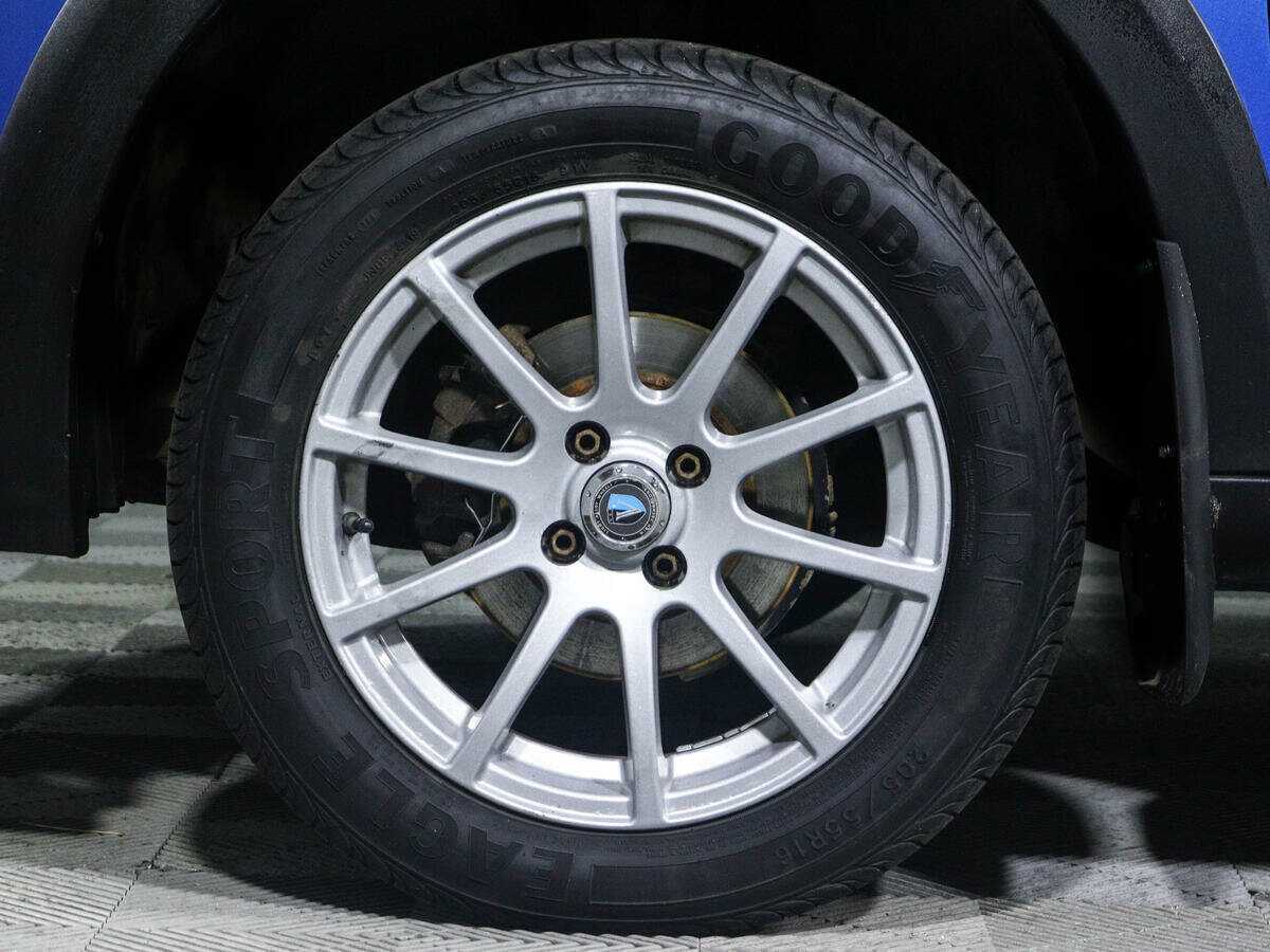 Renault Sandero с пробегом — 2015 год. Фото: #12