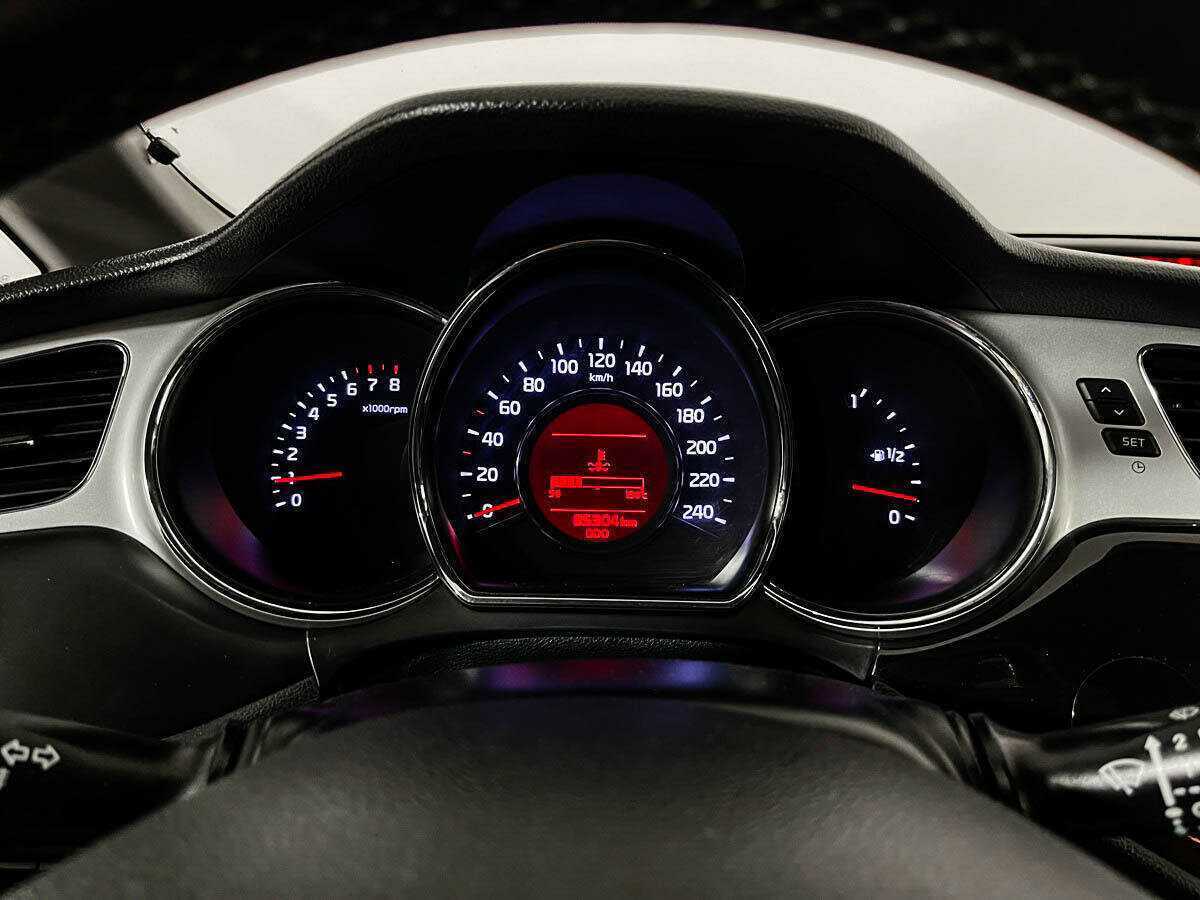 Kia Ceed с пробегом — 2015 год. Фото: #8