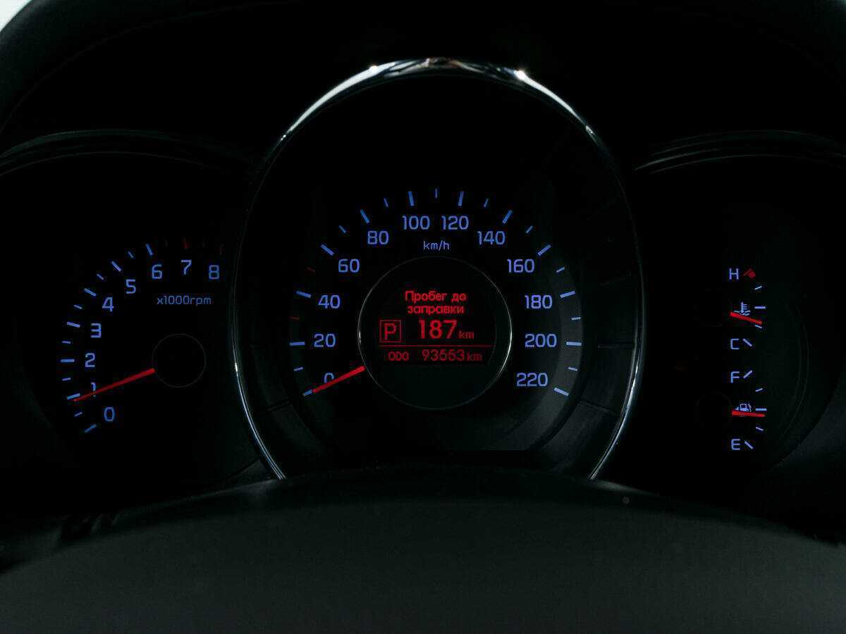 Kia Rio с пробегом — 2013 год. Фото: #11