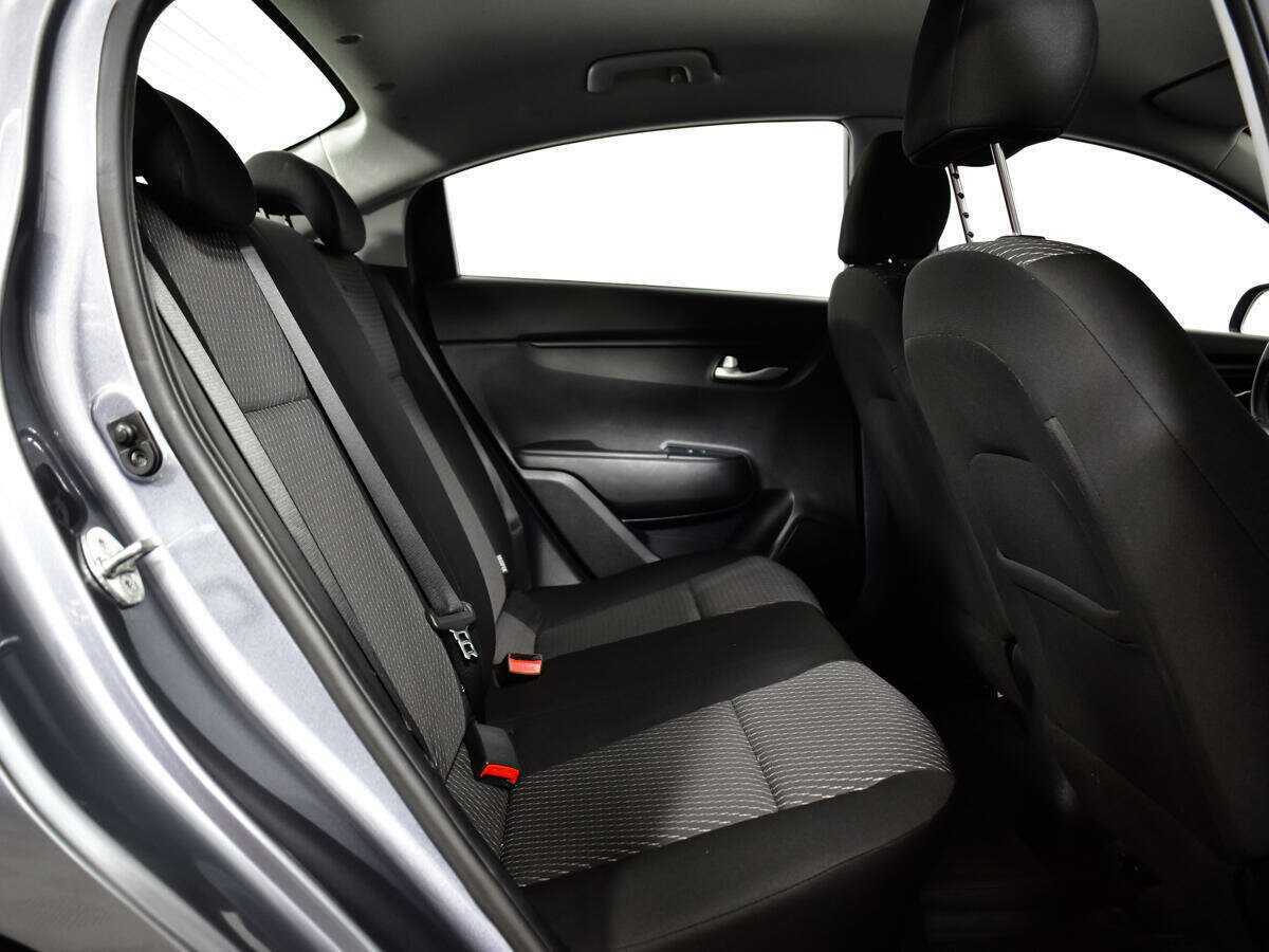 Kia Rio с пробегом — 2019 год. Фото: #7