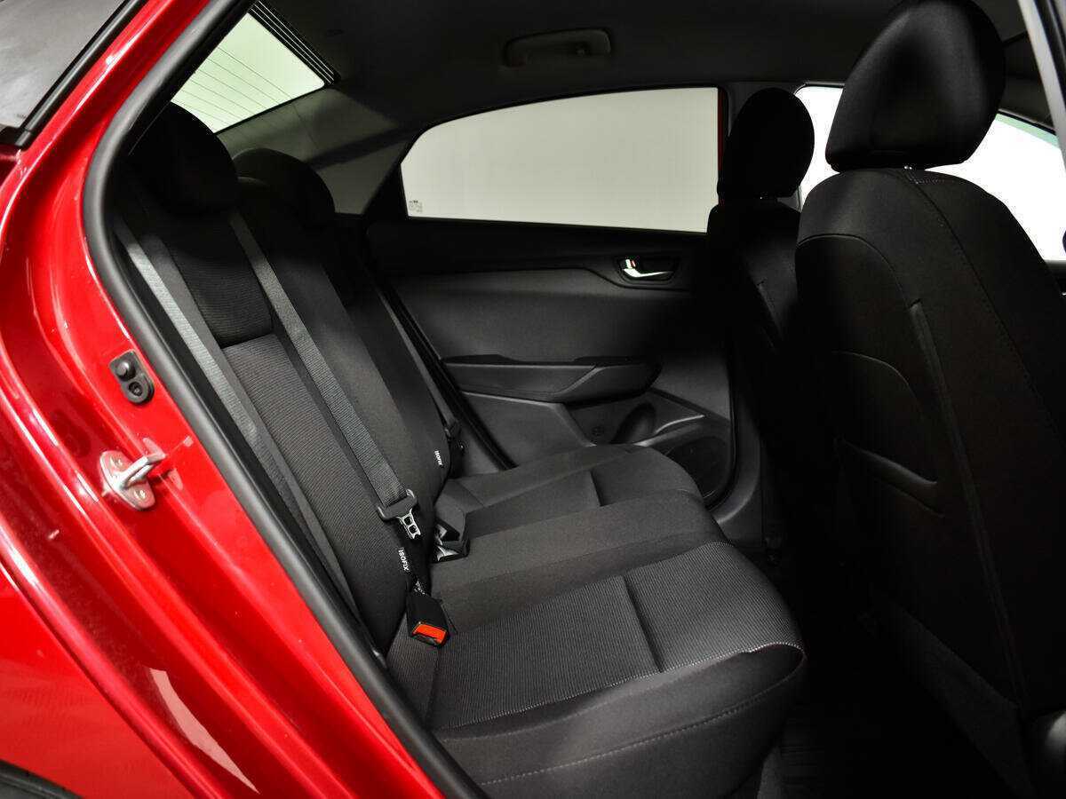 Hyundai Solaris с пробегом — 2020 год. Фото: #9