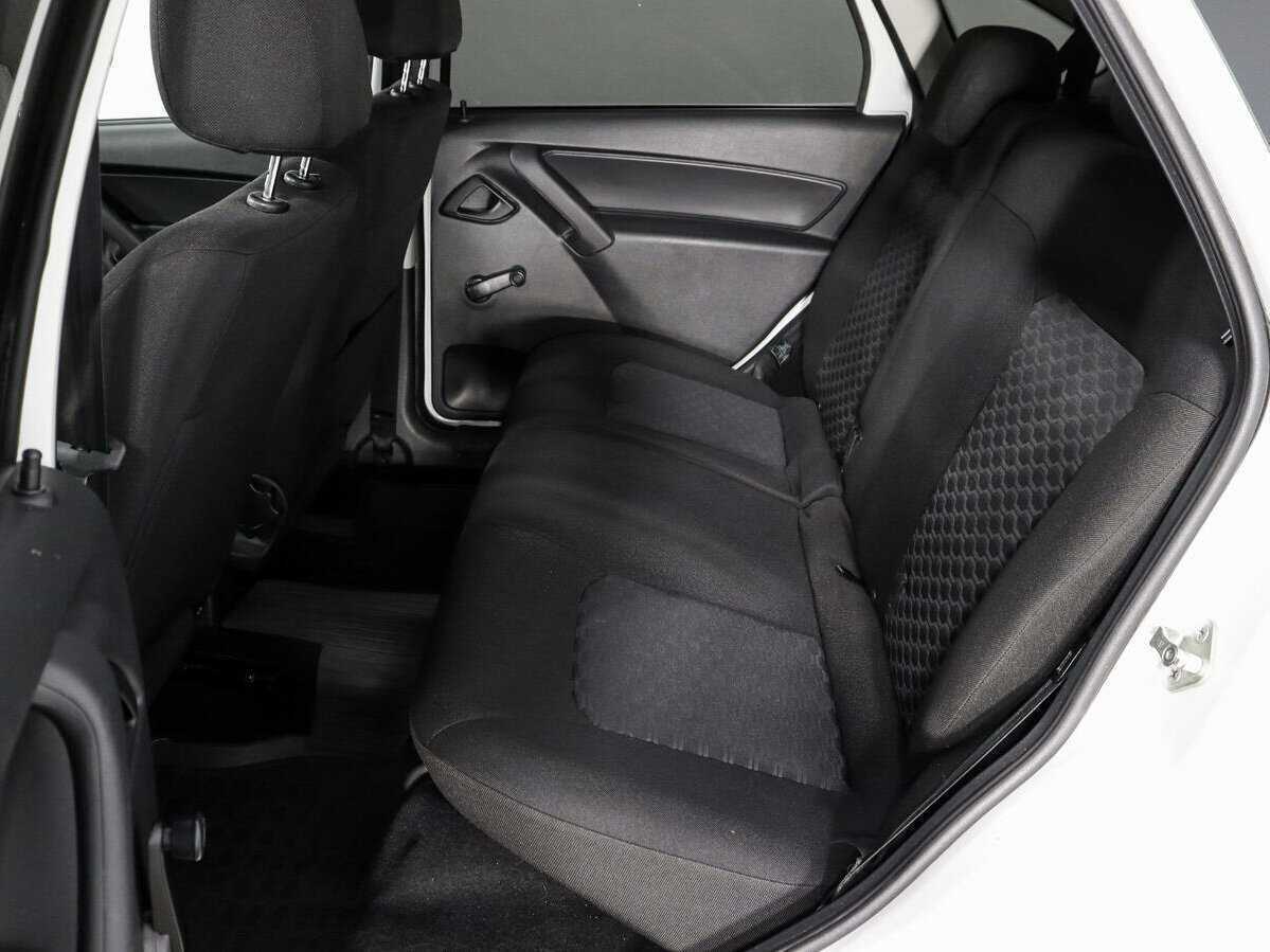 Lada (ВАЗ) Granta с пробегом — 2019 год. Фото: #9