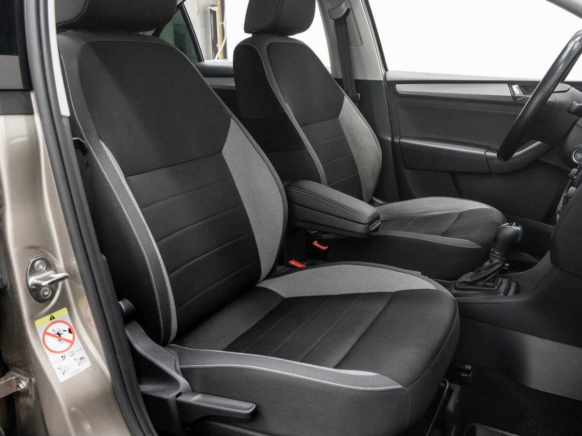 Skoda Rapid с пробегом — 2019 год. Фото: #8