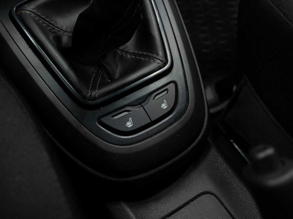 Lada (ВАЗ) Vesta с пробегом — 2019 год. Фото: #17