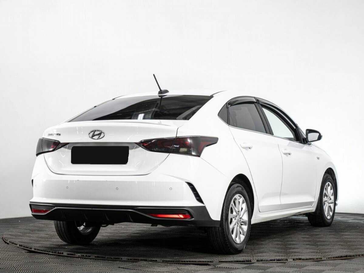 Hyundai Solaris с пробегом — 2021 год. Фото: #3