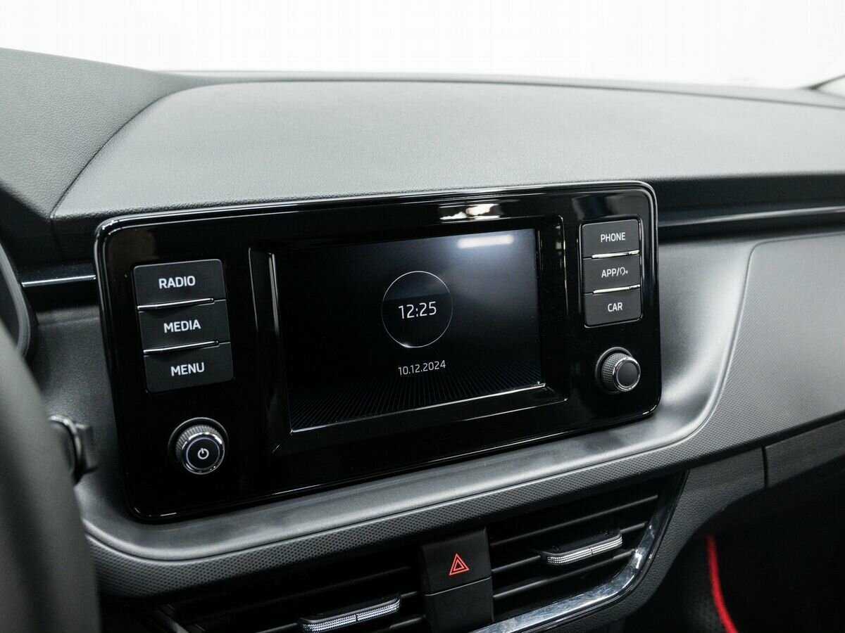 Skoda Rapid с пробегом — 2021 год. Фото: #19