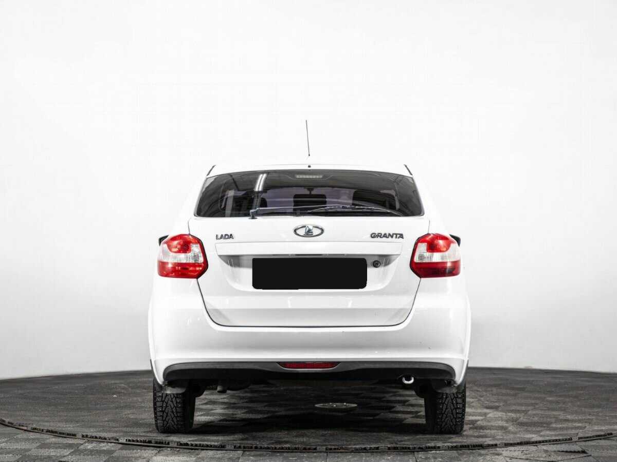 Lada (ВАЗ) Granta с пробегом — 2014 год. Фото: #4
