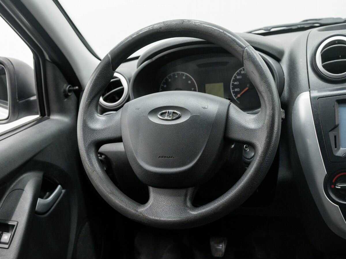 Lada (ВАЗ) Granta с пробегом — 2014 год. Фото: #11