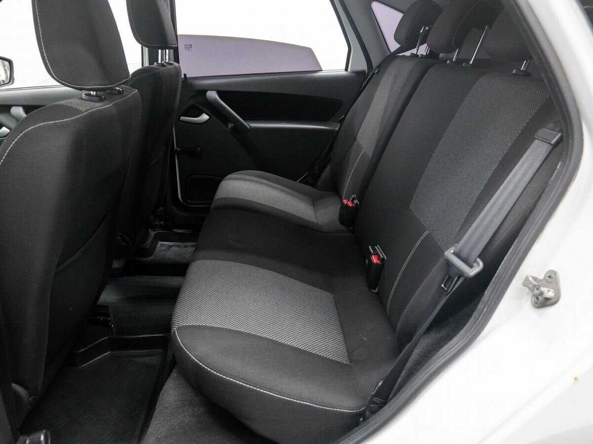 Lada (ВАЗ) Granta с пробегом — 2014 год. Фото: #12