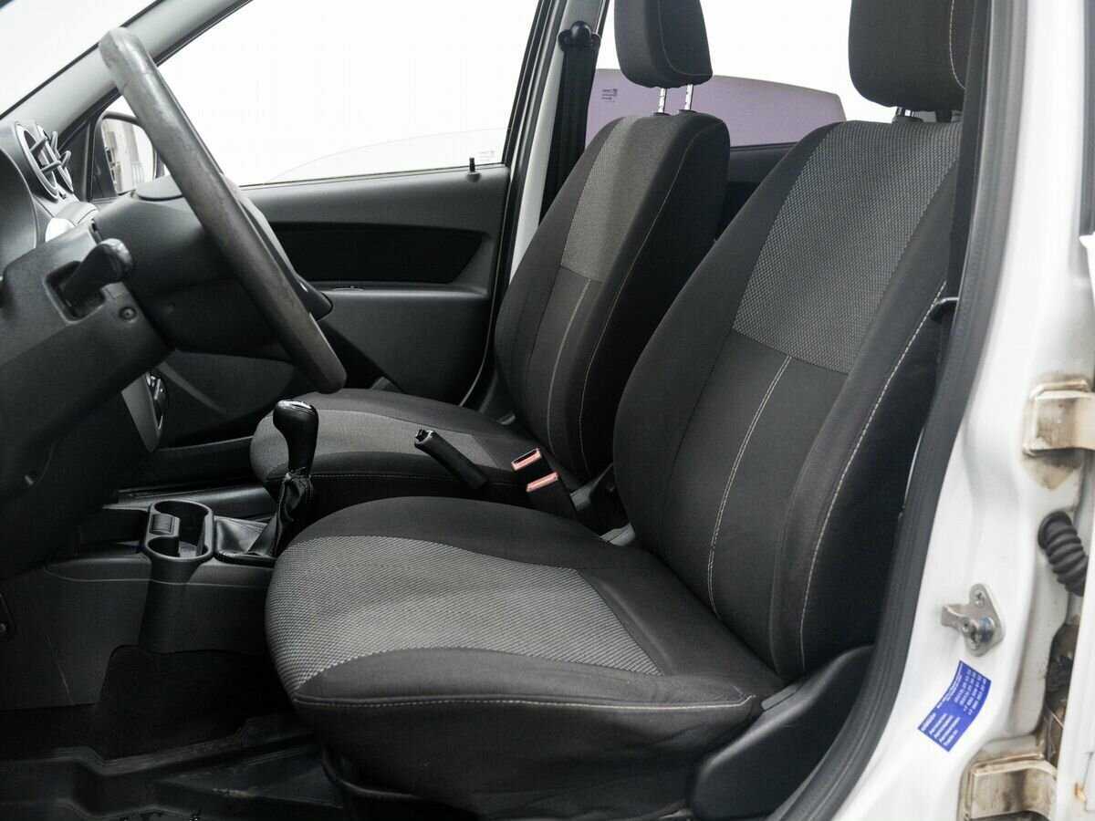 Lada (ВАЗ) Granta с пробегом — 2014 год. Фото: #14