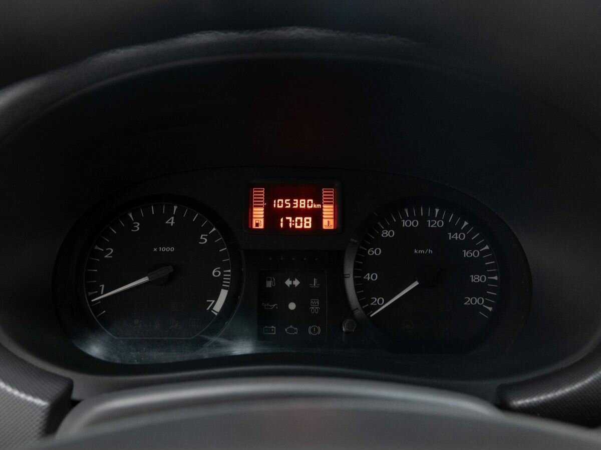 Lada (ВАЗ) Largus с пробегом — 2014 год. Фото: #14