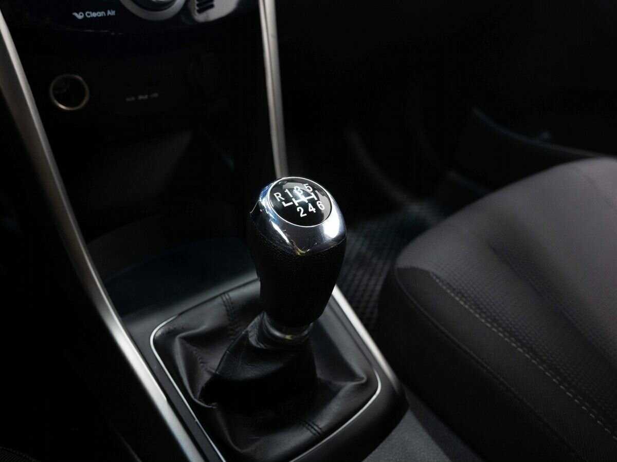 Hyundai i30 с пробегом — 2013 год. Фото: #18