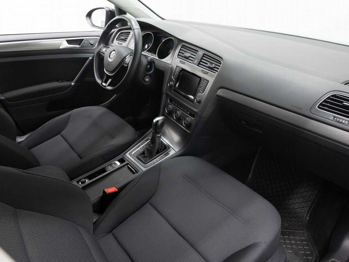 Volkswagen Golf с пробегом — 2013 год. Фото: #12