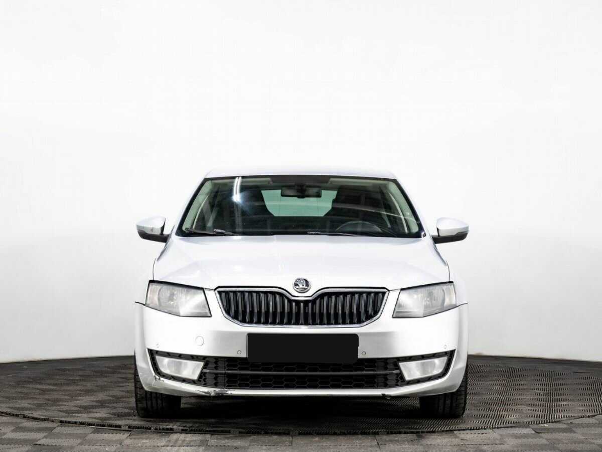 Skoda Octavia с пробегом — 2015 год. Фото: #1