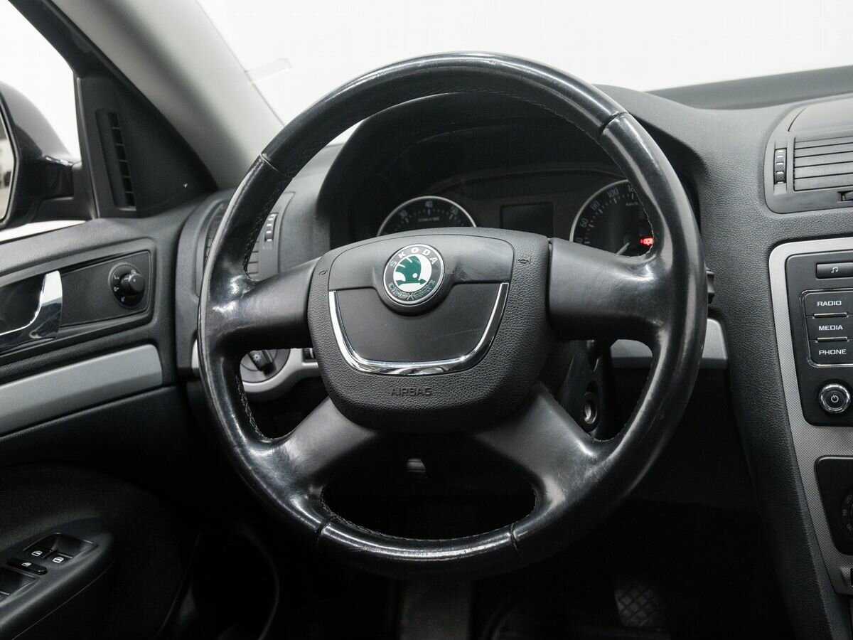 Skoda Octavia с пробегом — 2012 год. Фото: #9