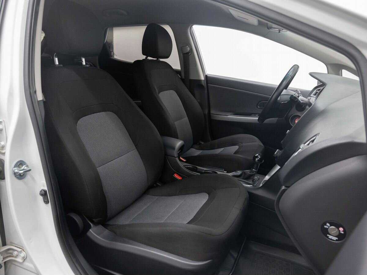 Kia Ceed с пробегом — 2016 год. Фото: #13