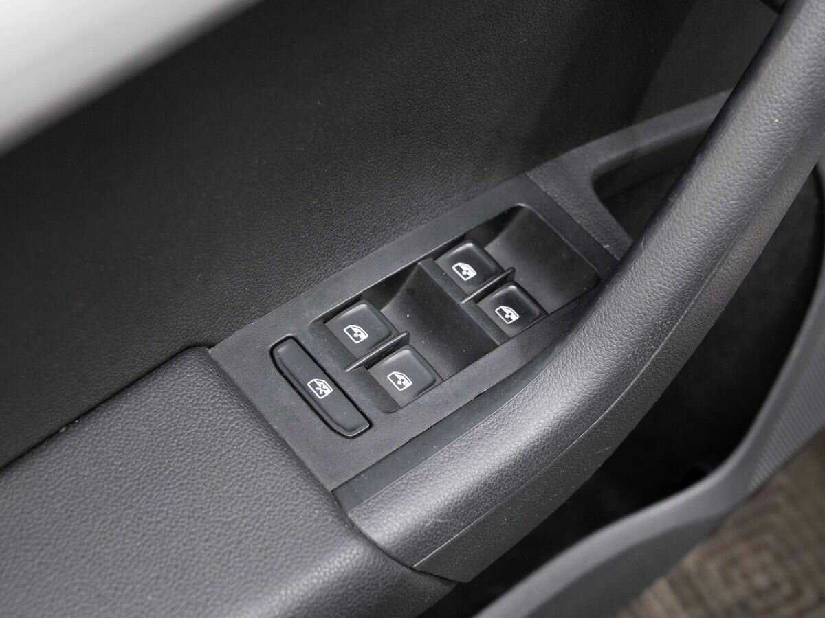 Skoda Octavia с пробегом — 2016 год. Фото: #18