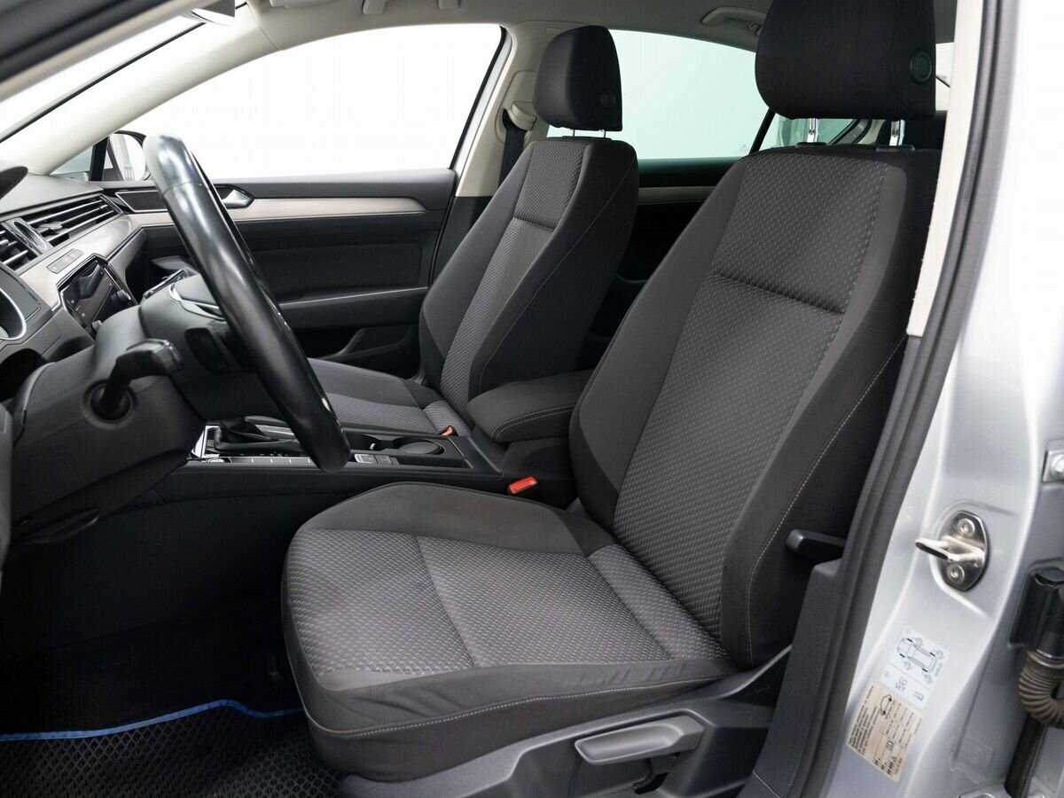Volkswagen Passat с пробегом — 2017 год. Фото: #10