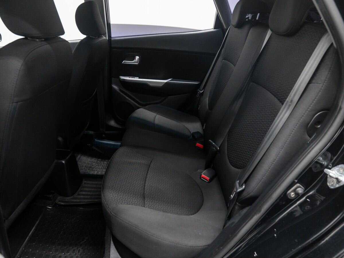 Kia Rio с пробегом — 2012 год. Фото: #8