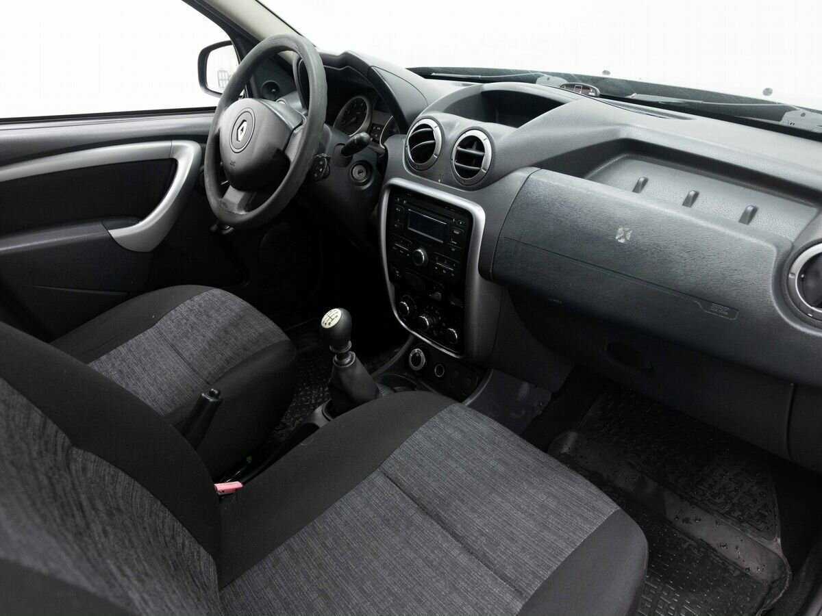 Renault Duster с пробегом — 2013 год. Фото: #10